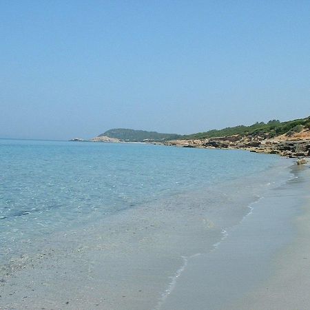 B&B Gli Ulivi SantʼAnna Arresi エクステリア 写真