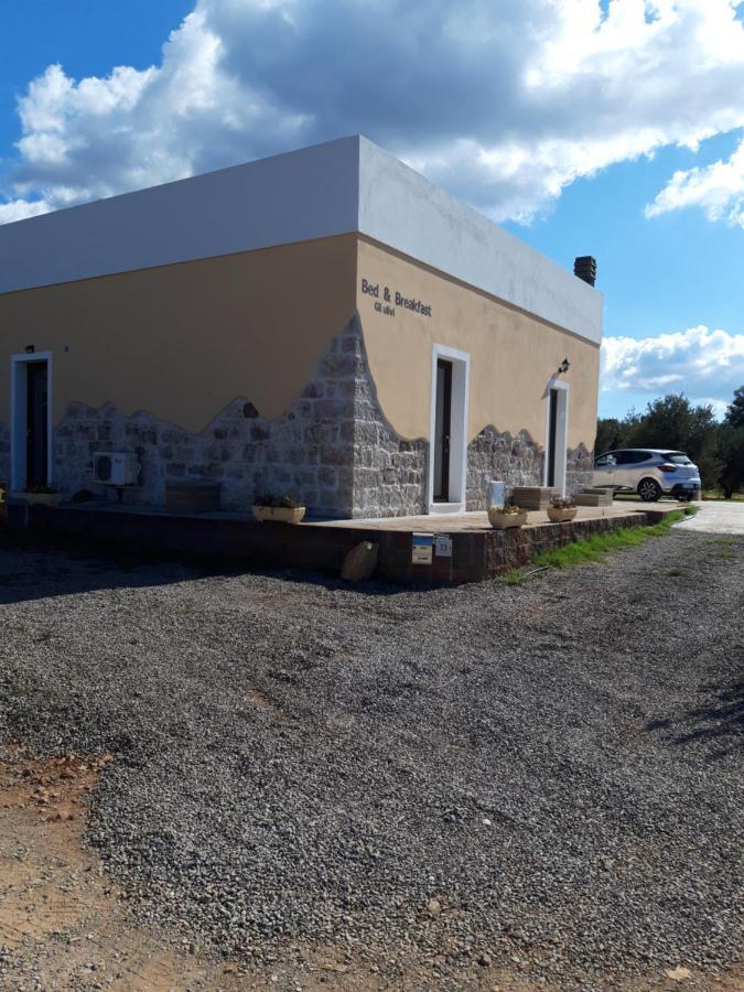 B&B Gli Ulivi SantʼAnna Arresi エクステリア 写真