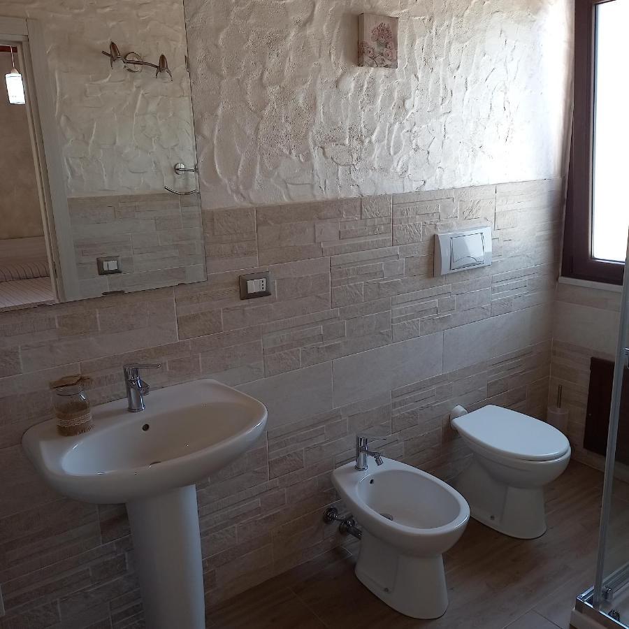 B&B Gli Ulivi SantʼAnna Arresi エクステリア 写真