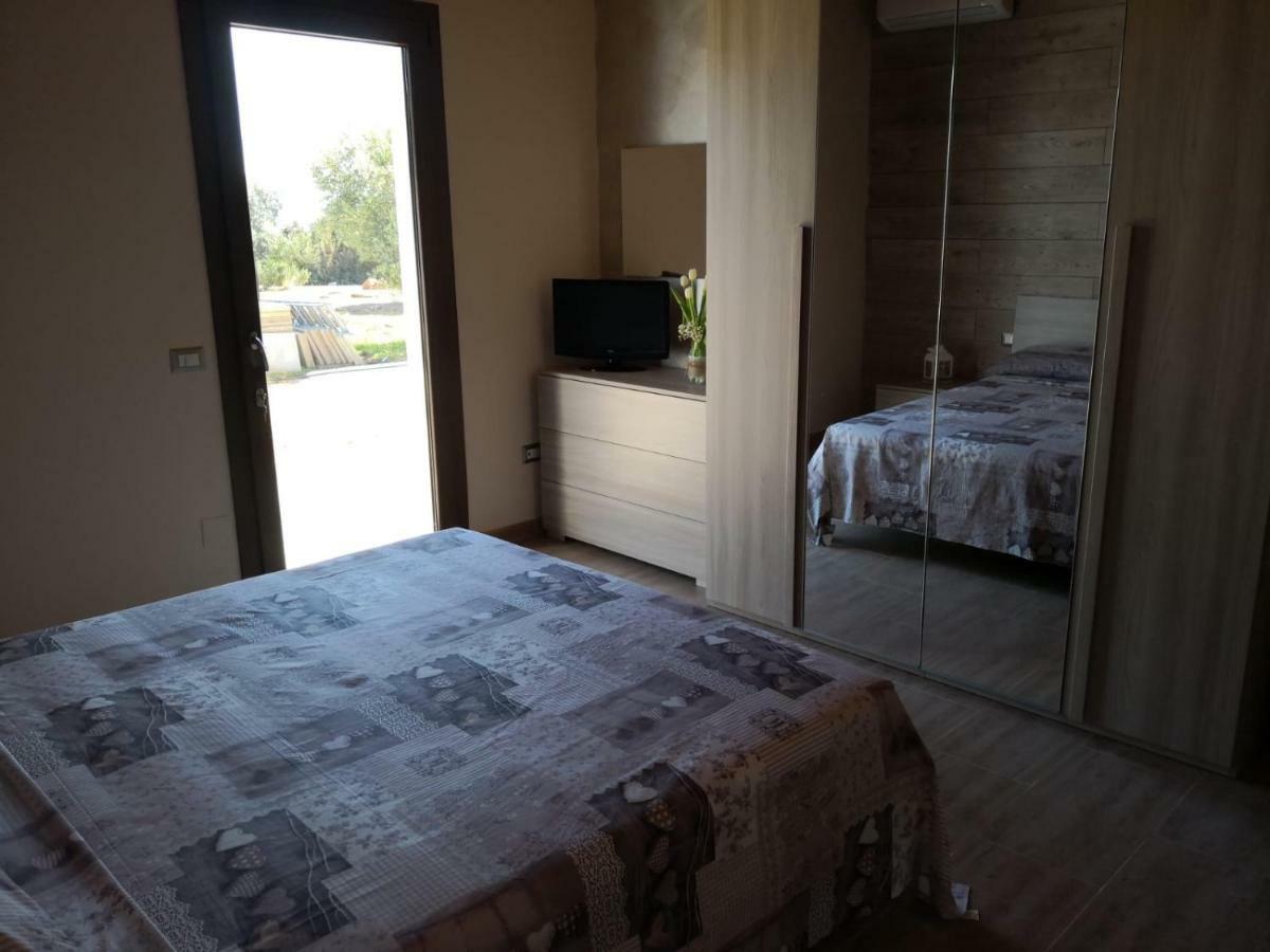 B&B Gli Ulivi SantʼAnna Arresi エクステリア 写真
