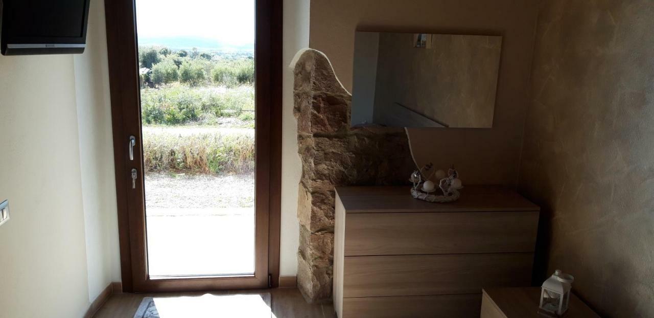 B&B Gli Ulivi SantʼAnna Arresi エクステリア 写真