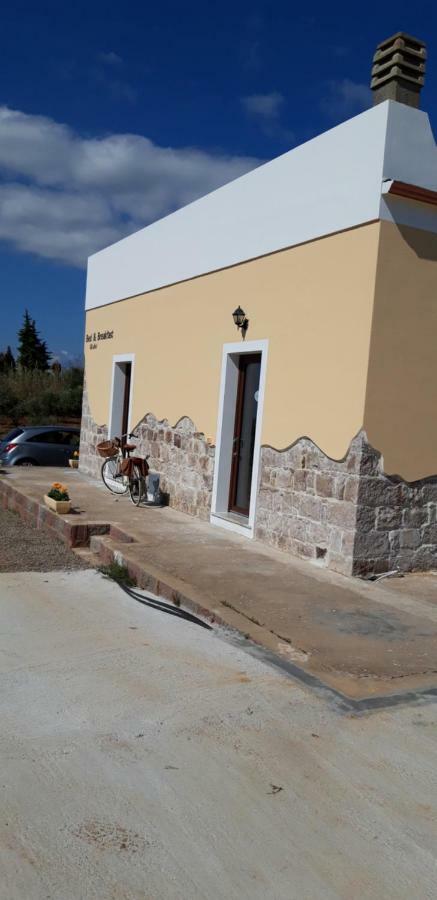 B&B Gli Ulivi SantʼAnna Arresi エクステリア 写真