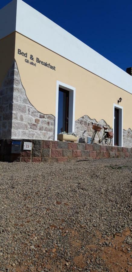 B&B Gli Ulivi SantʼAnna Arresi エクステリア 写真